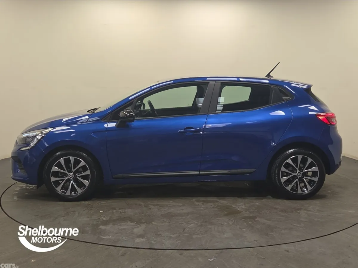 Renault Clio Hatchback, Petrol, 2023, Blue