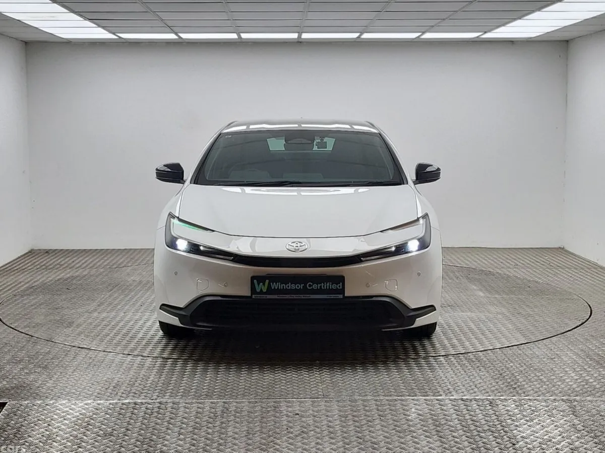 Toyota Prius Hatchback, Petrol Hybrid, 2023, White