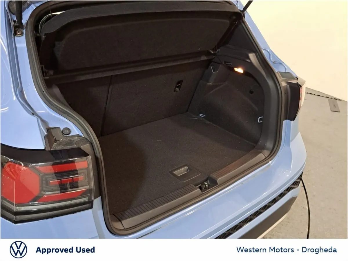 Volkswagen T-Cross Estate, Petrol, 2024, Blue