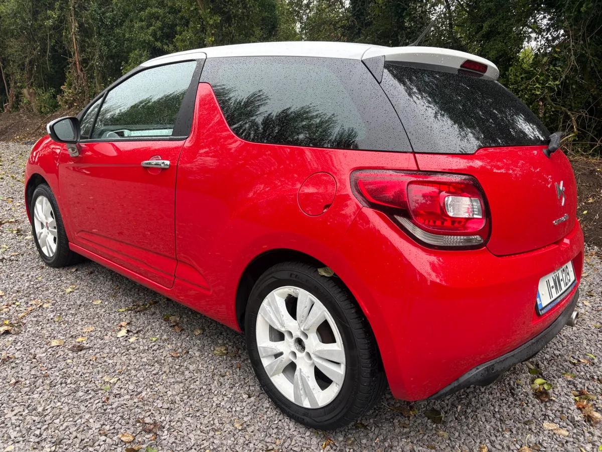 Citroen DS 3 Hatchback, Diesel, 2011, Red
