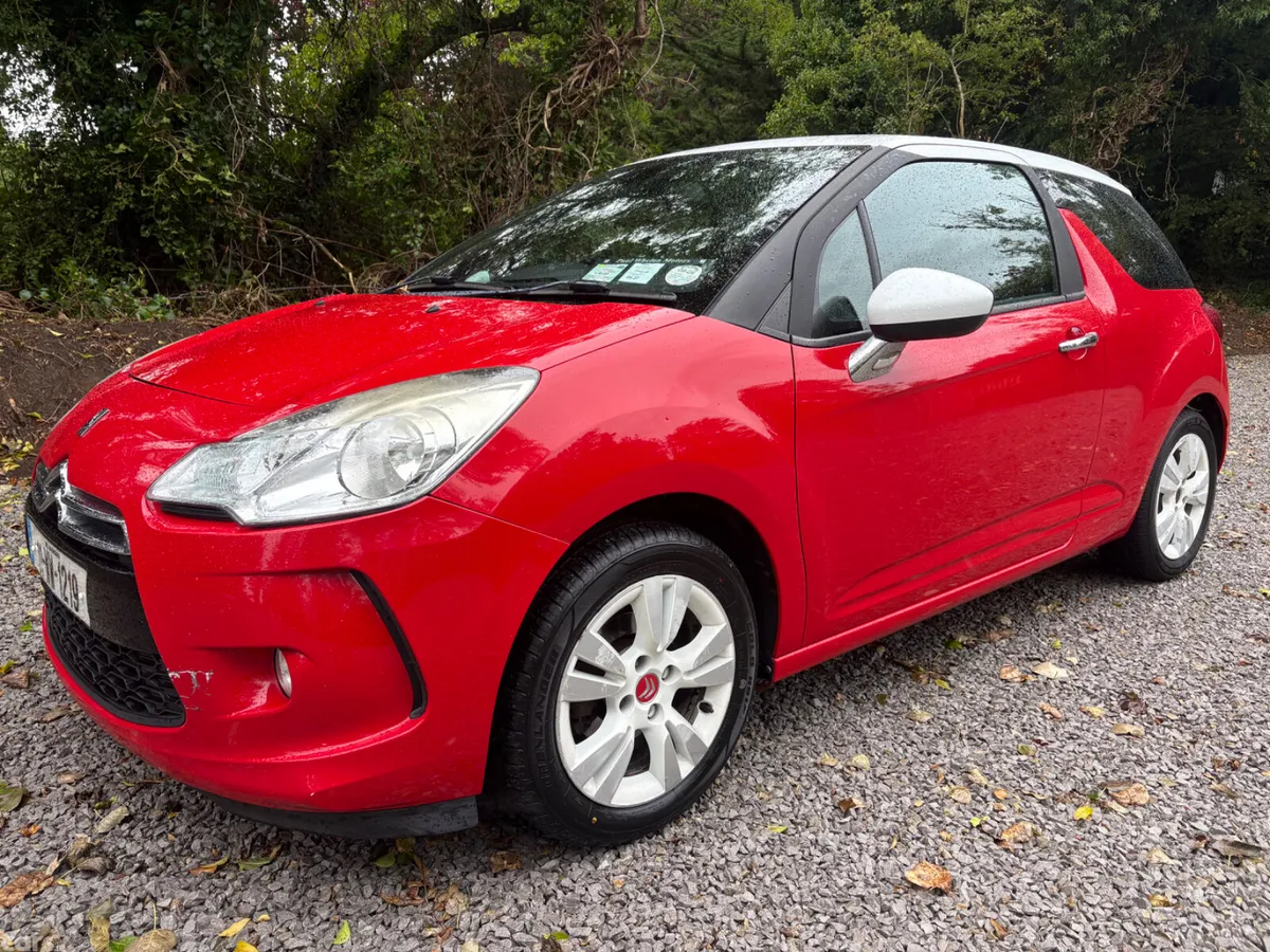 Citroen DS 3 Hatchback, Diesel, 2011, Red