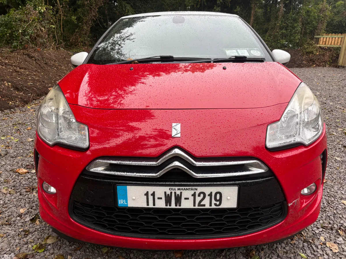 Citroen DS 3 Hatchback, Diesel, 2011, Red