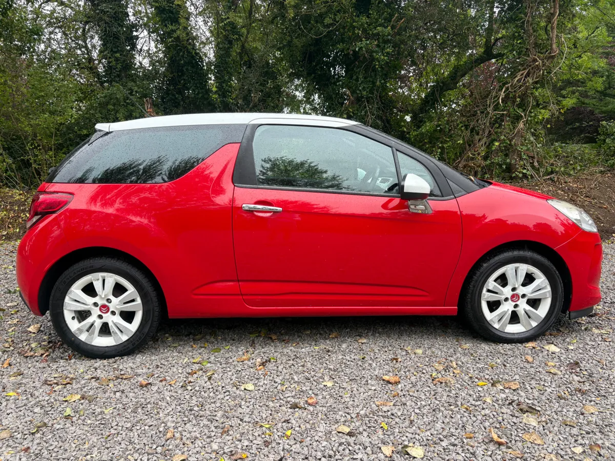 Citroen DS 3 Hatchback, Diesel, 2011, Red