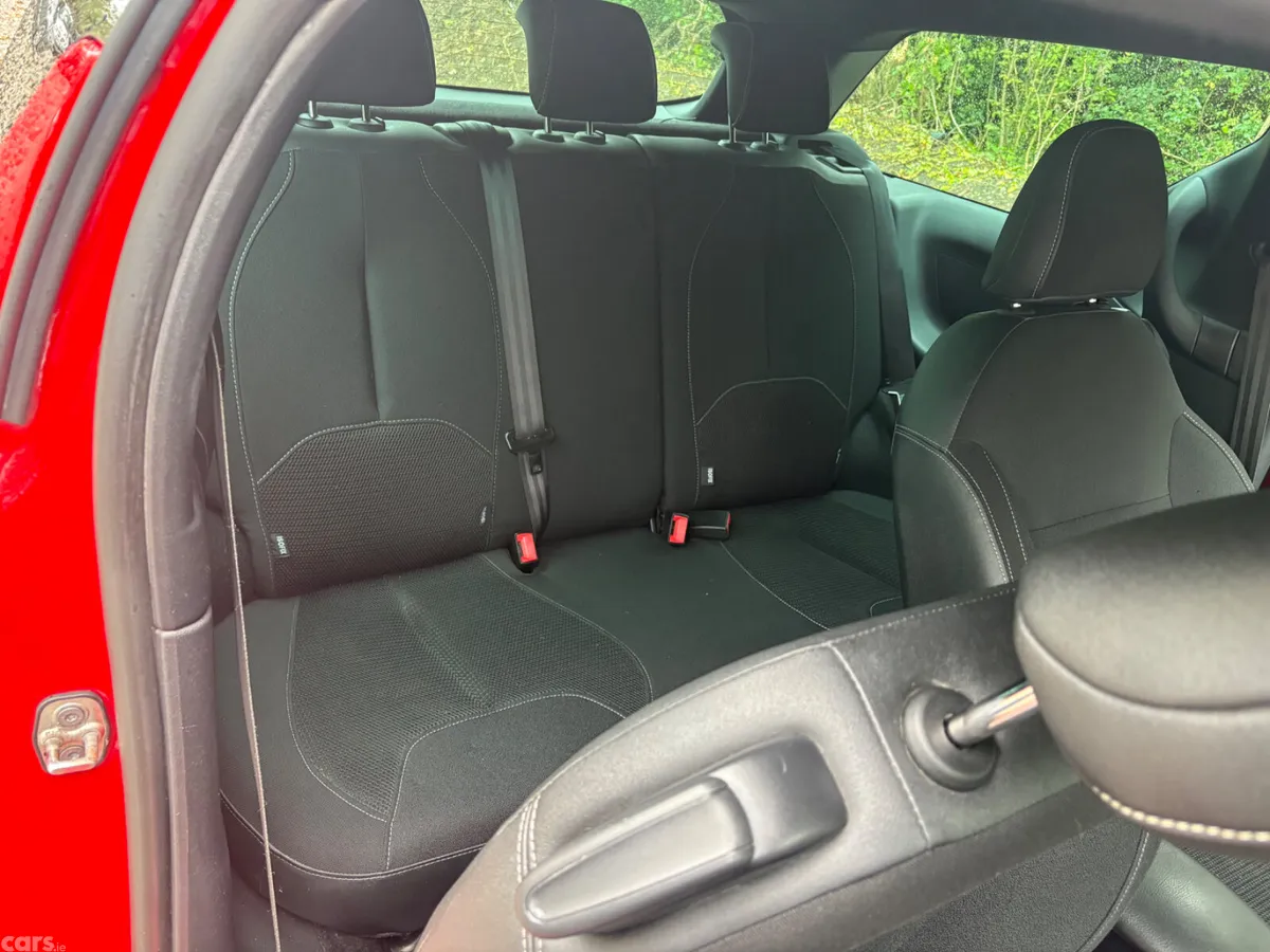 Citroen DS 3 Hatchback, Diesel, 2011, Red