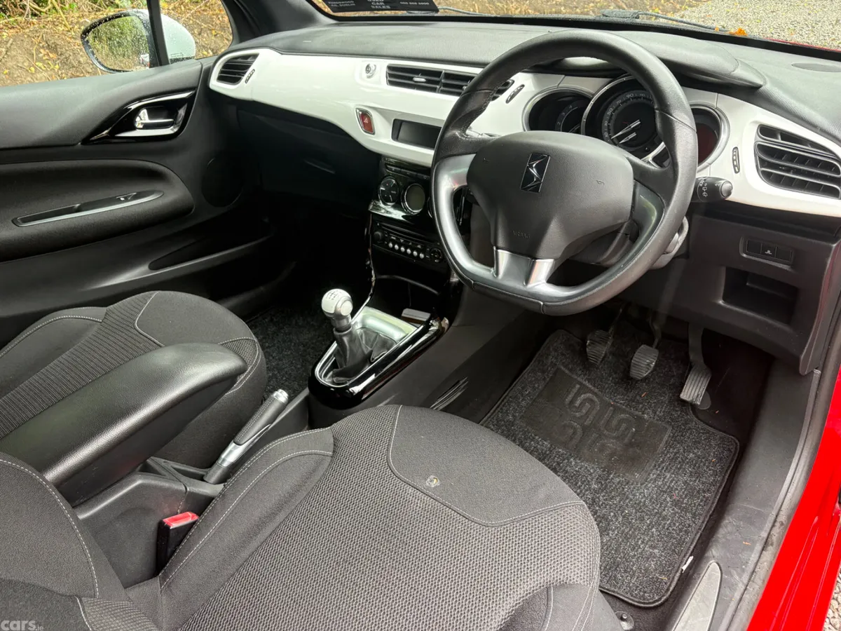 Citroen DS 3 Hatchback, Diesel, 2011, Red