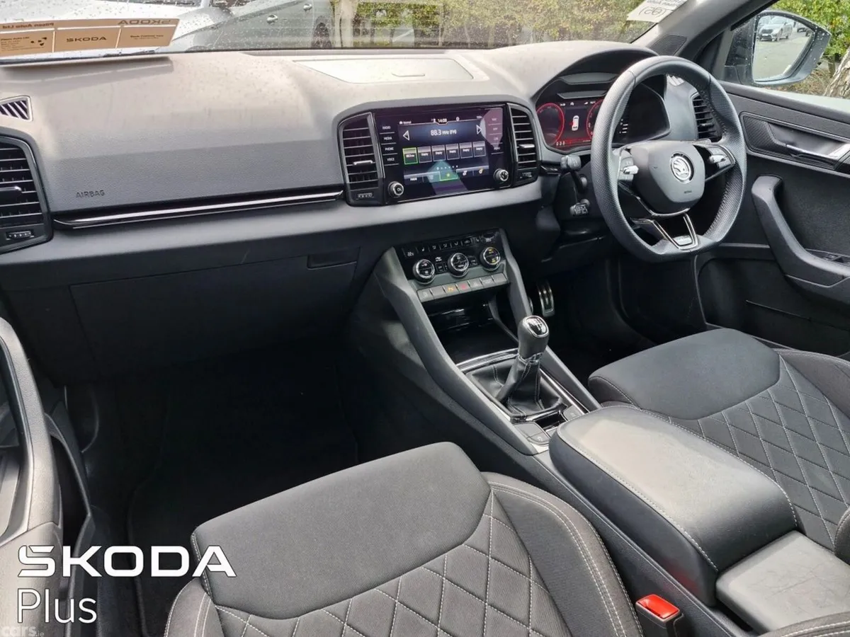 Skoda Karoq Estate, Diesel, 2023, Grey