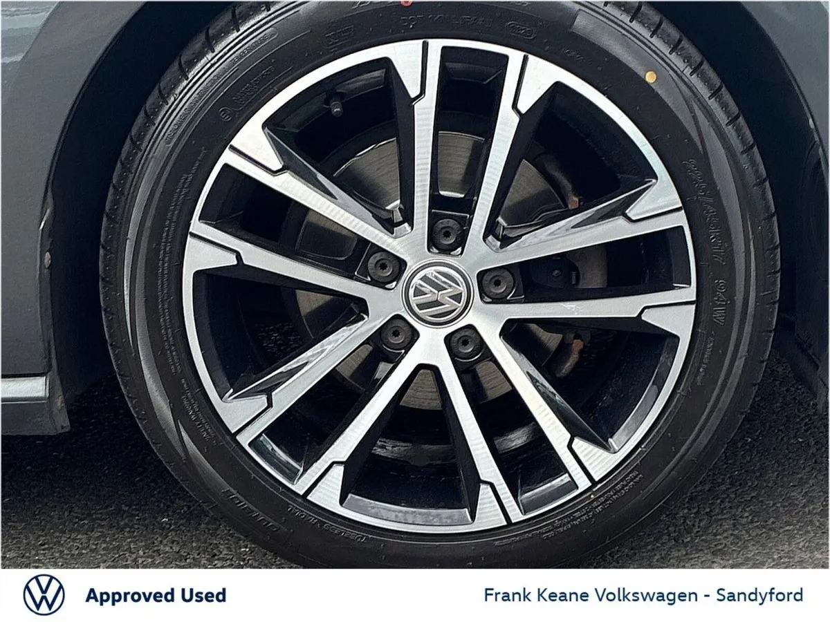 Volkswagen Golf Hatchback, Petrol, 2020, Grey
