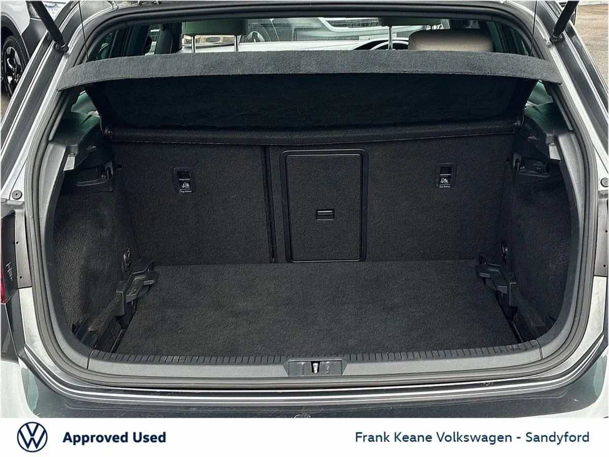 Volkswagen Golf Hatchback, Petrol, 2020, Grey