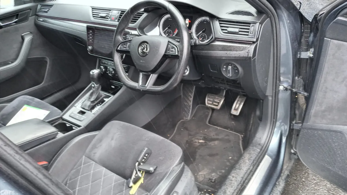 Skoda Superb Saloon, Diesel, 2020, Grey