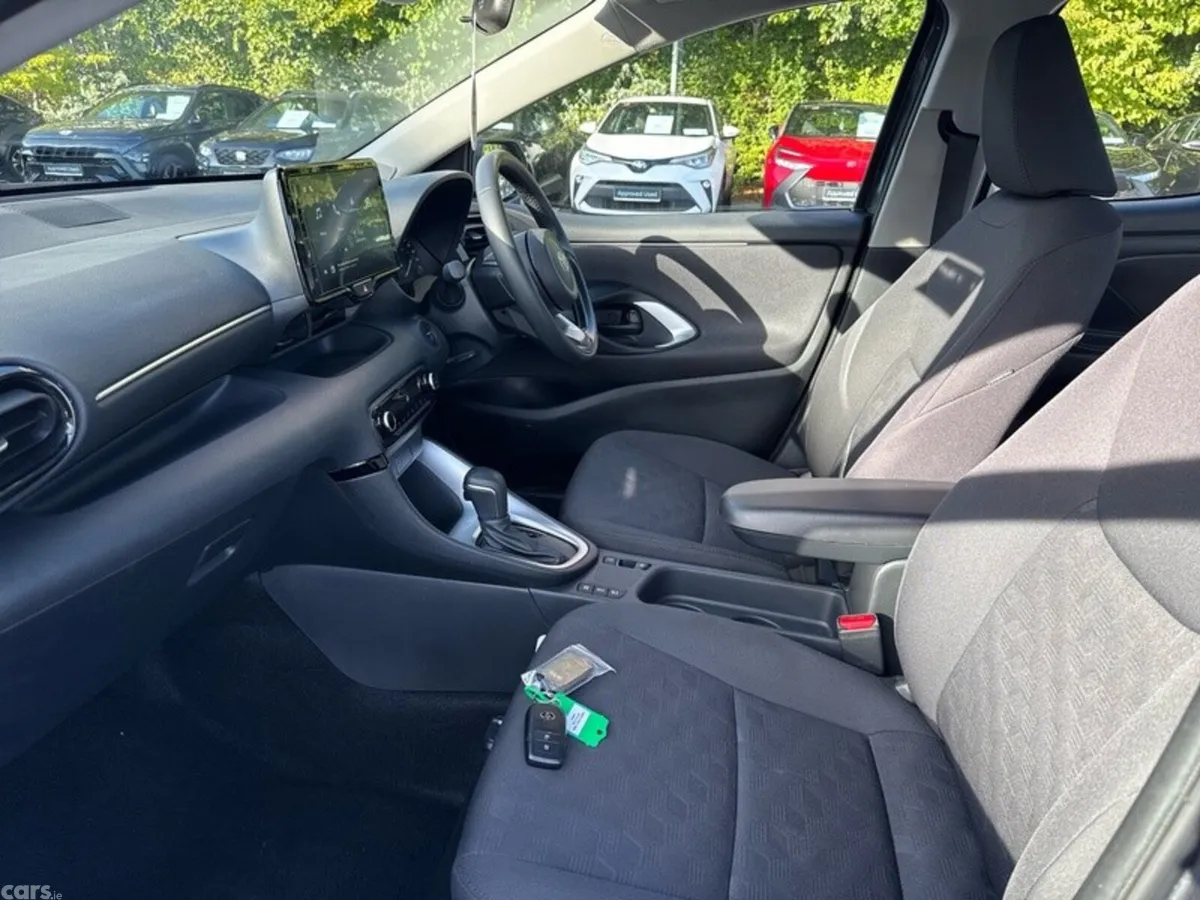 Toyota Yaris Hatchback, Petrol Hybrid, 2026, Grey