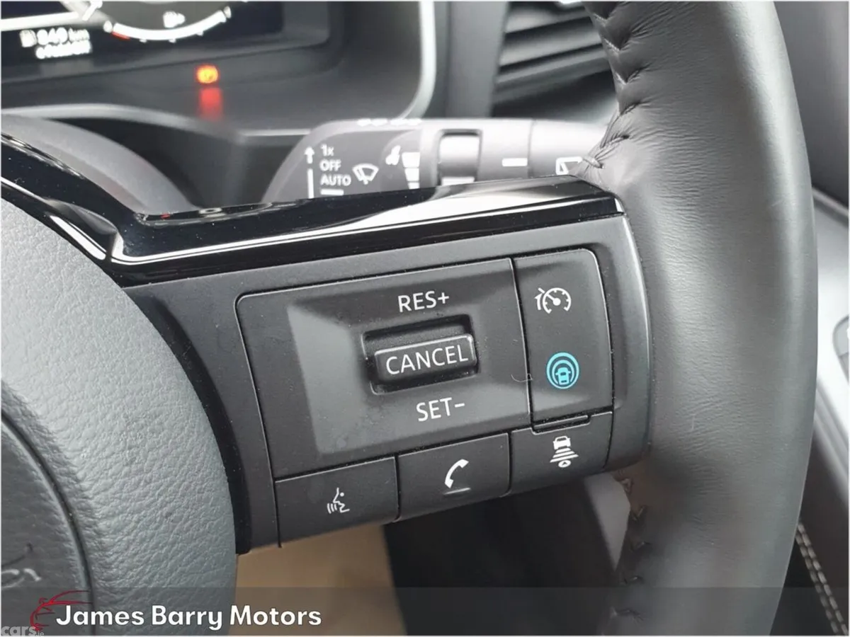 Nissan Qashqai MPV, Petrol Hybrid, 2026, White