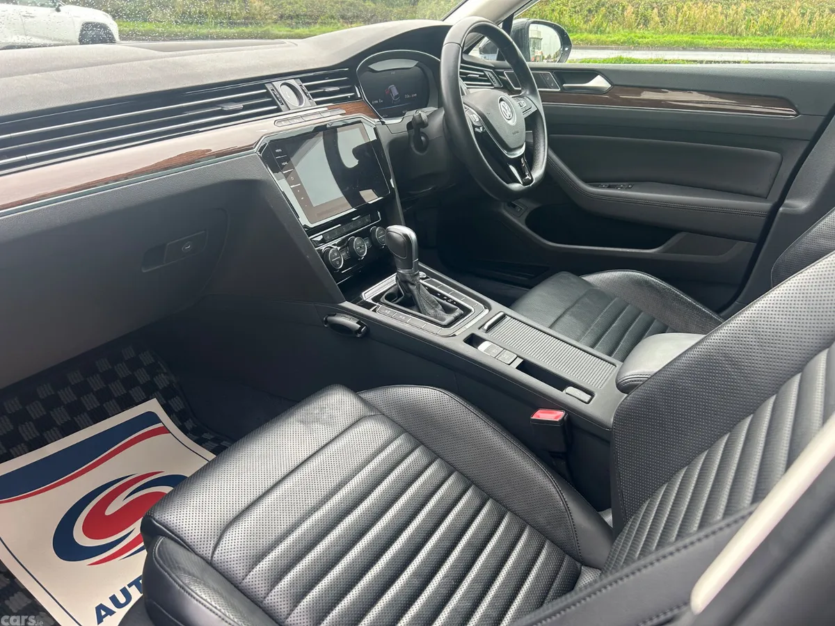 Volkswagen Passat Estate, Diesel, 2018, Grey