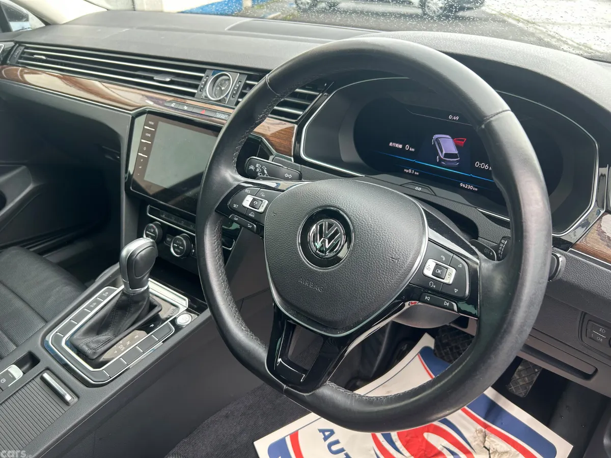 Volkswagen Passat Estate, Diesel, 2018, Grey