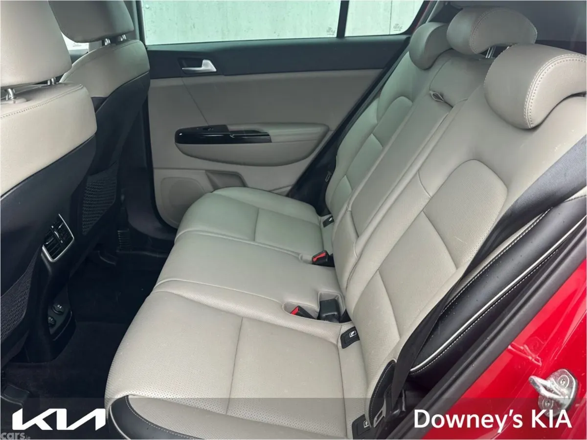Kia Sportage SUV, Diesel, 2021, Red