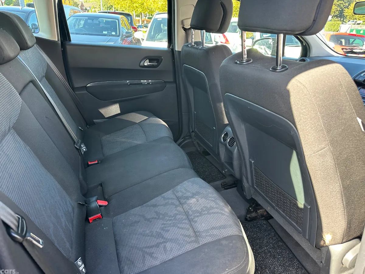 Peugeot 3008 Hatchback, Diesel, 2011, Black
