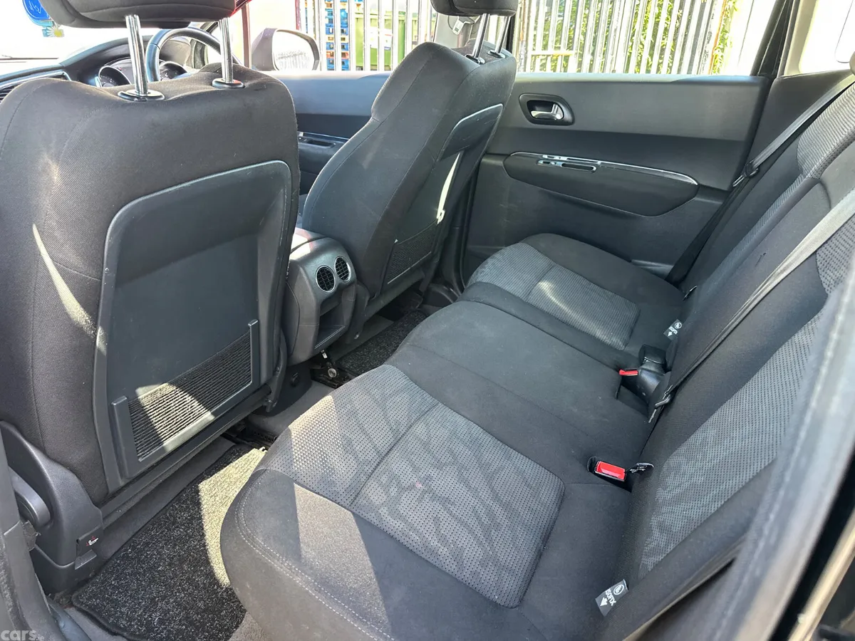 Peugeot 3008 Hatchback, Diesel, 2011, Black