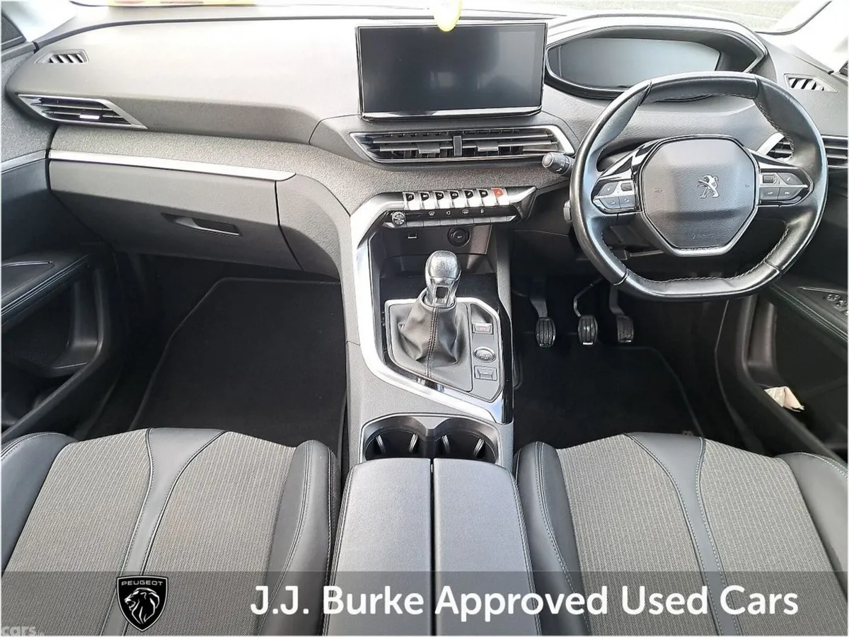 Peugeot 5008 SUV, Diesel, 2022, White