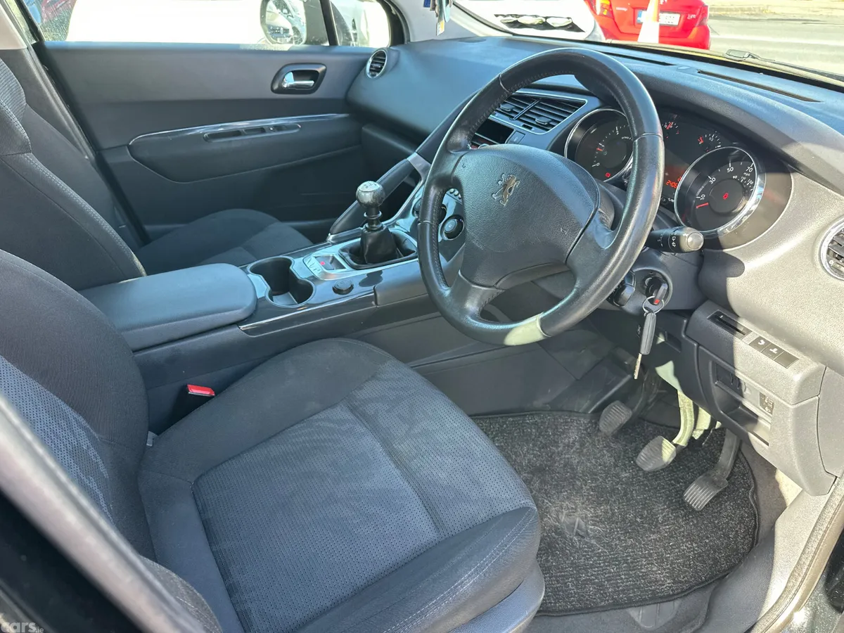 Peugeot 3008 Hatchback, Diesel, 2011, Black