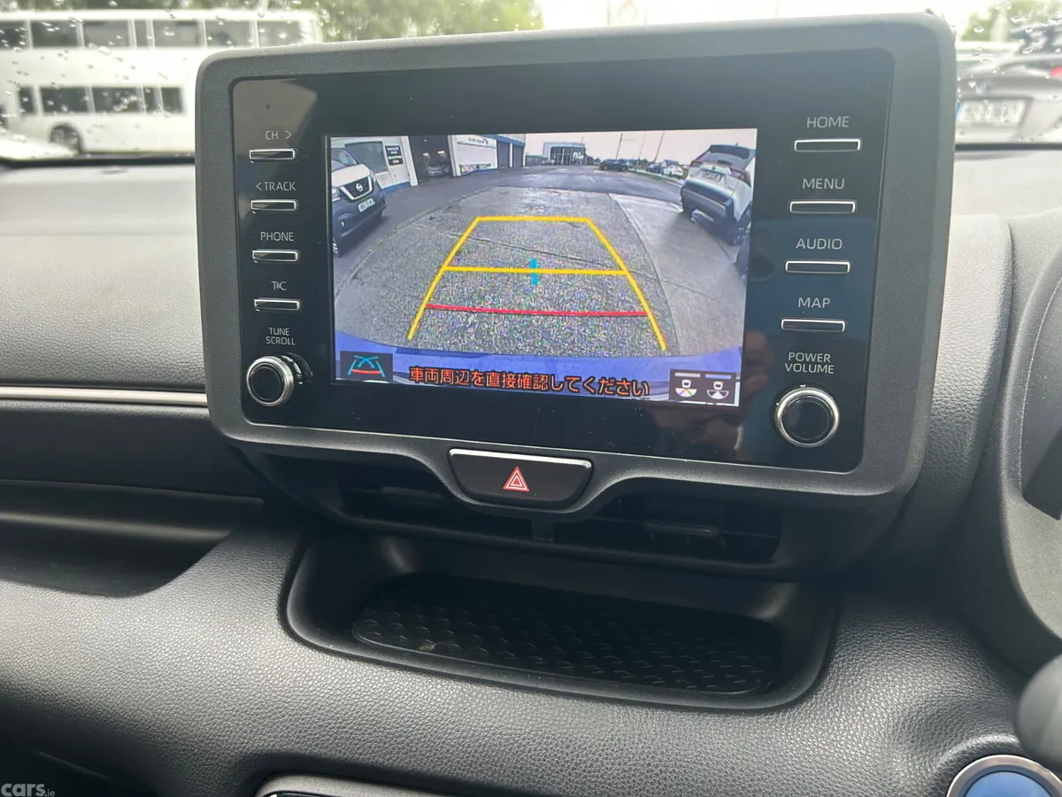 Toyota Yaris Hatchback, Petrol Hybrid, 2021, Blue