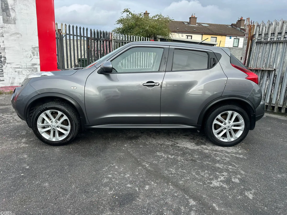 Nissan Juke SUV, Diesel, 2012, Grey