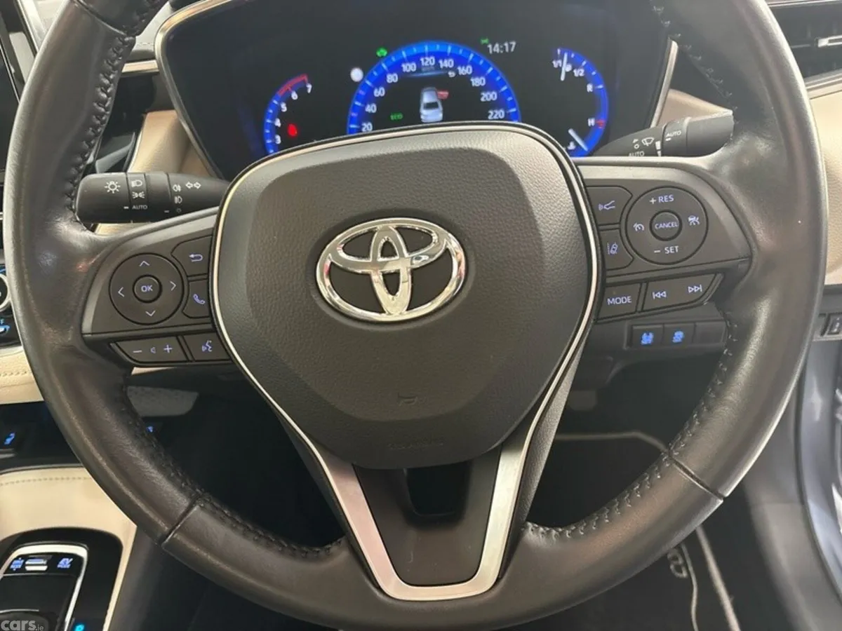 Toyota Corolla Saloon, Petrol Hybrid, 2023, Grey