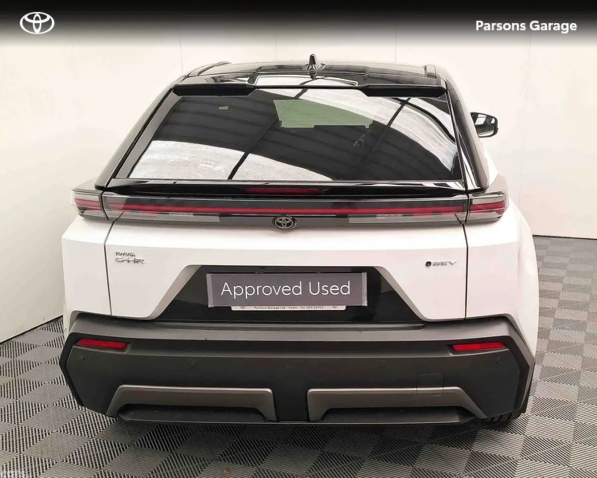 Toyota C-HR Estate, Electric, 2026, White