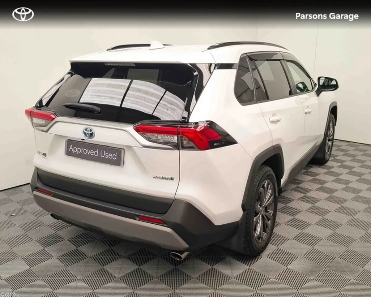 Toyota RAV4 SUV, Petrol Hybrid, 2023, White