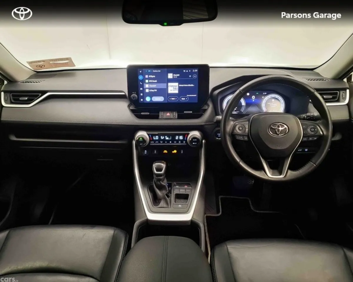 Toyota RAV4 SUV, Petrol Hybrid, 2023, White