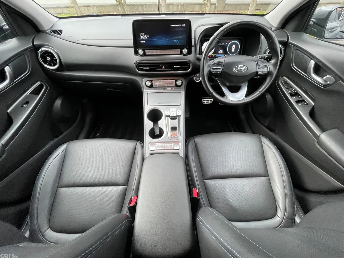 Hyundai KONA MPV, Electric, 2022, Grey