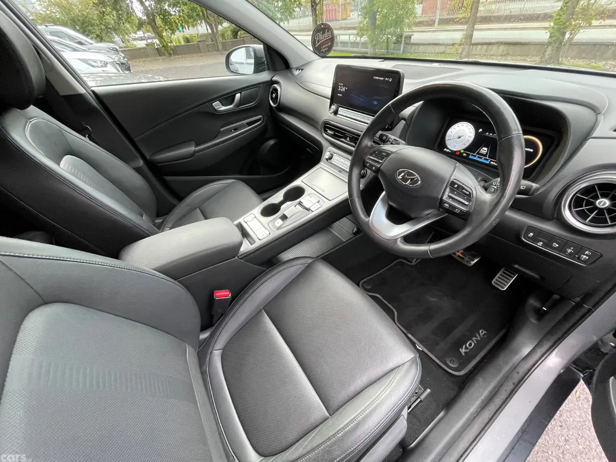 Hyundai KONA MPV, Electric, 2022, Grey