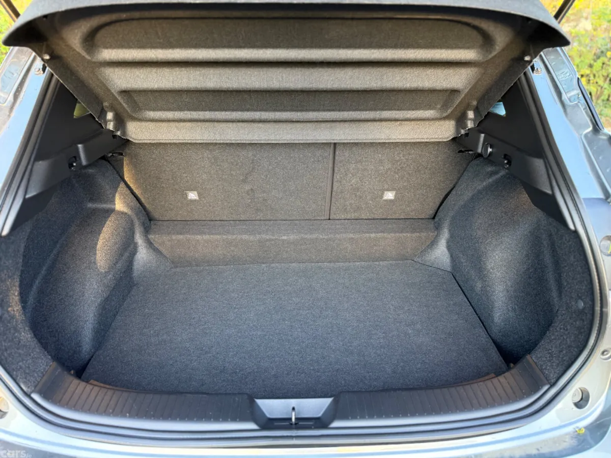 Nissan Qashqai MPV, Petrol, 2025, Grey