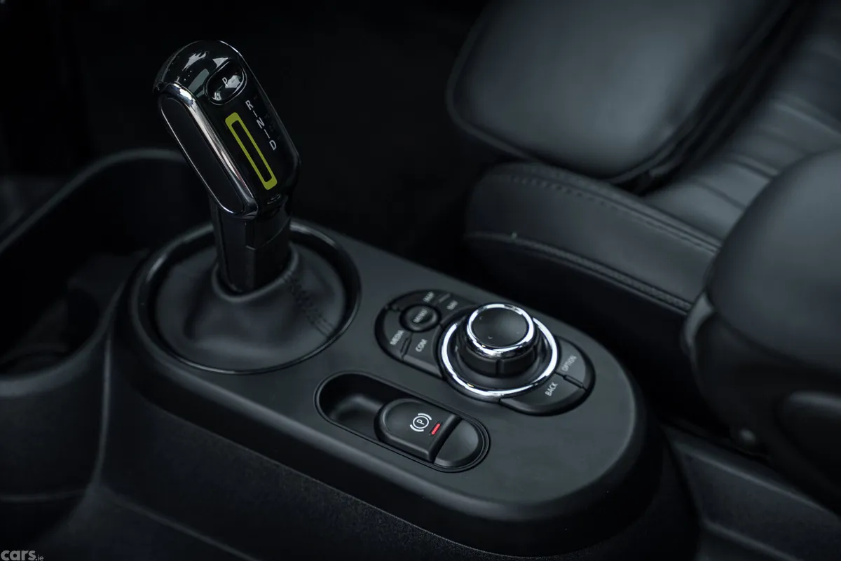 Mini Electric Hatchback, Electric, 2023, Grey