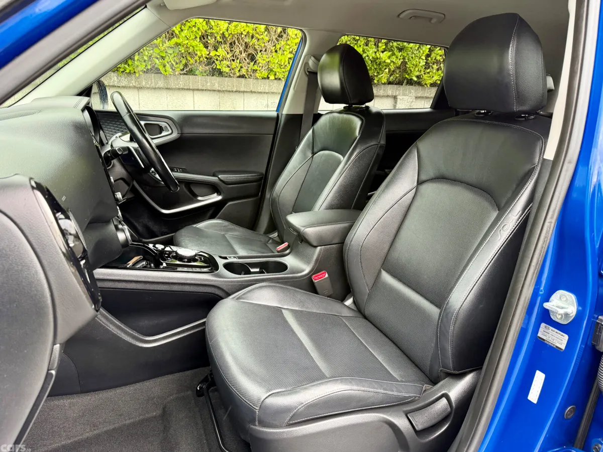 Kia Soul Hatchback, Electric, 2021, Blue