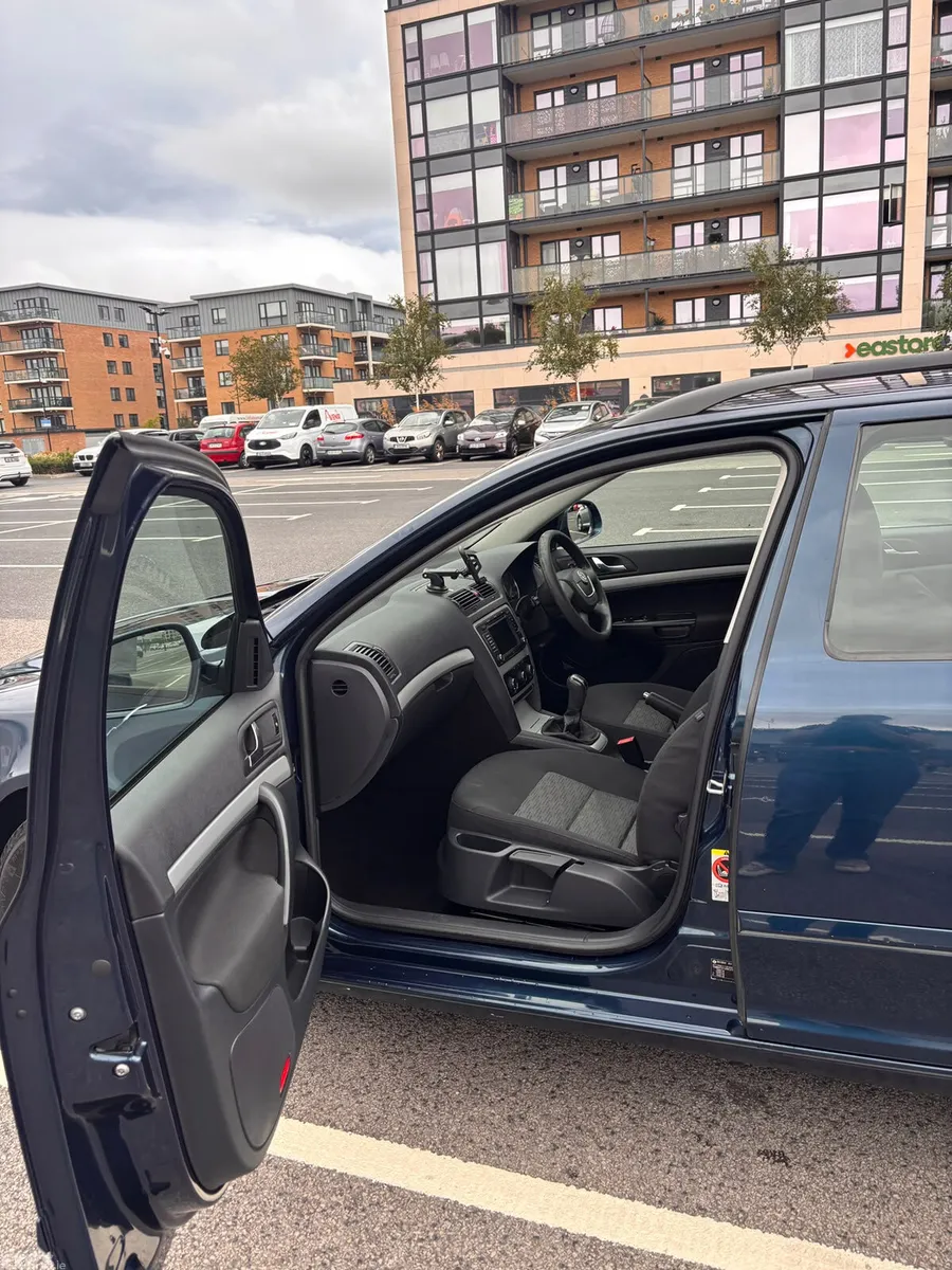 Skoda Octavia Estate, Diesel, 2012, Blue