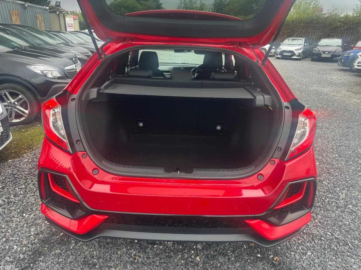 Honda Civic Hatchback, Diesel, 2019, Red