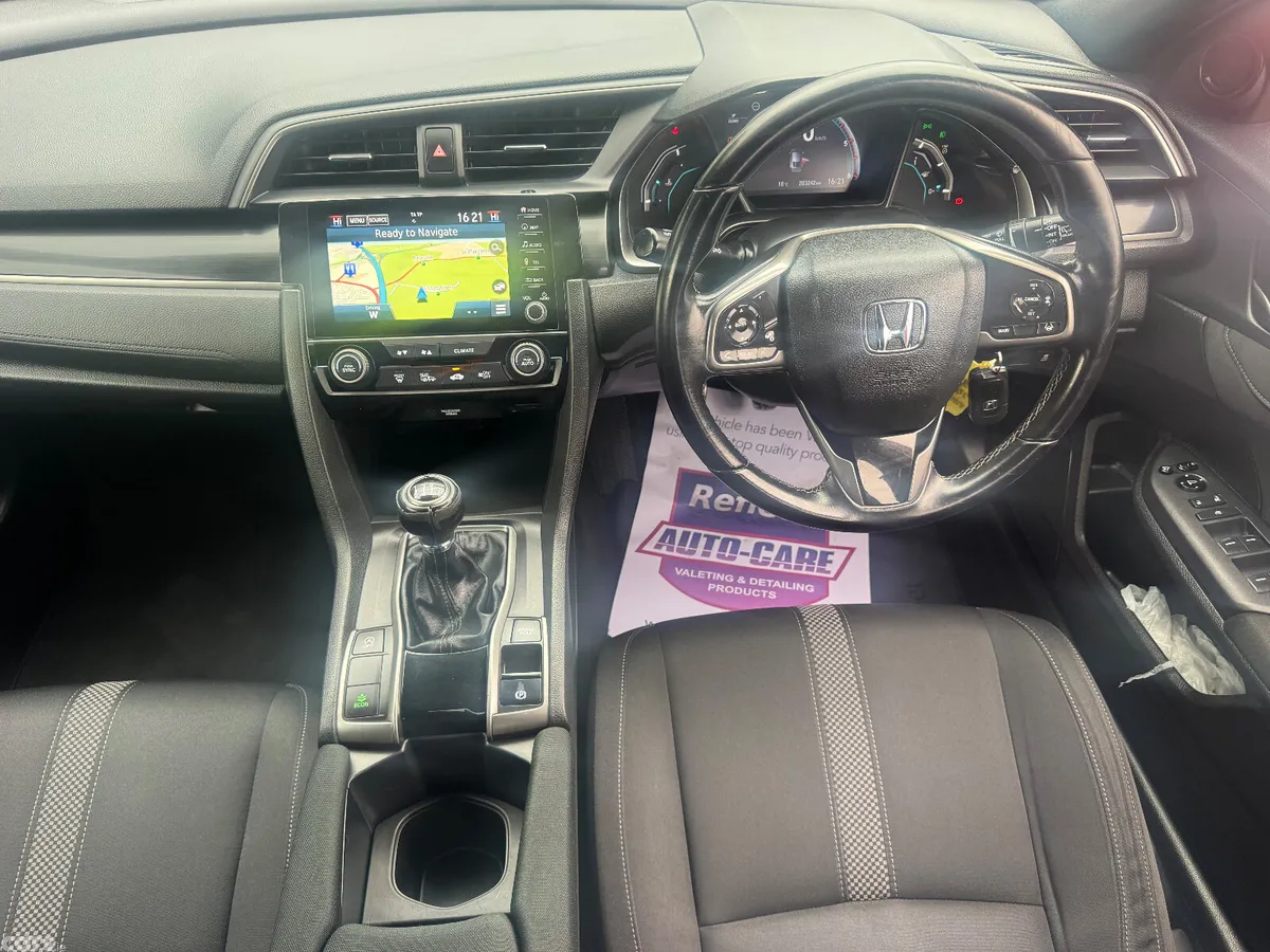 Honda Civic Hatchback, Diesel, 2019, Red