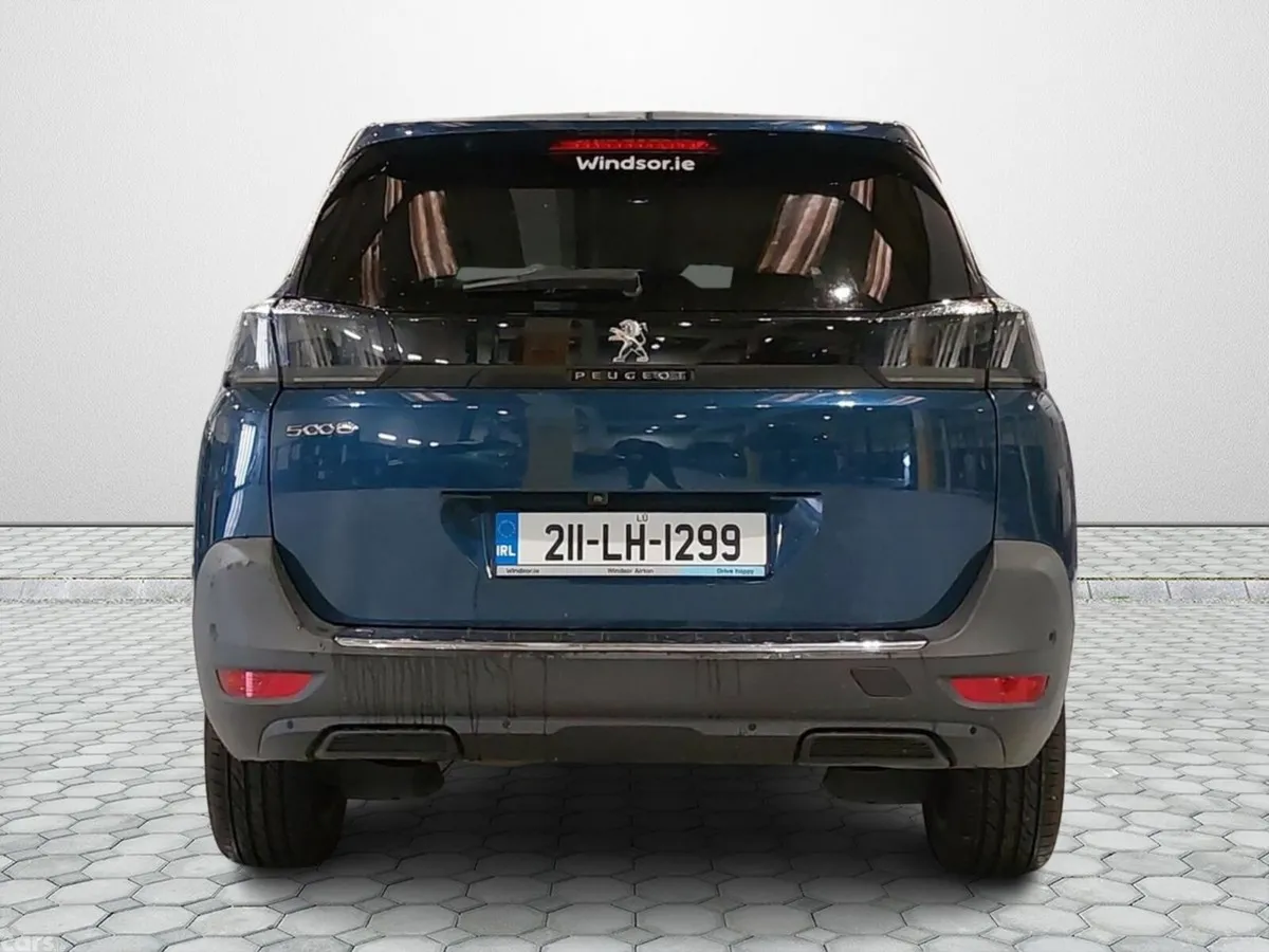 Peugeot 5008 MPV, Petrol, 2021, Blue