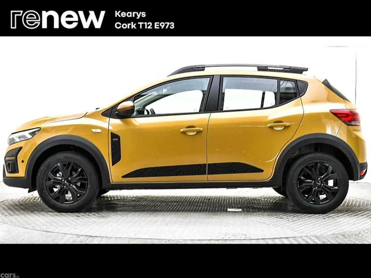 Dacia Sandero Stepway SUV, Petrol, 2024, Beige