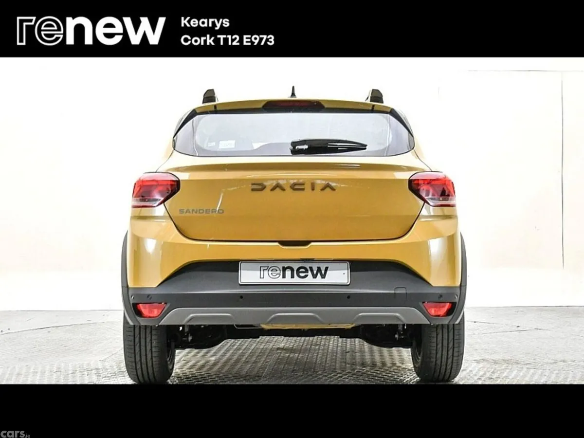 Dacia Sandero Stepway SUV, Petrol, 2024, Beige