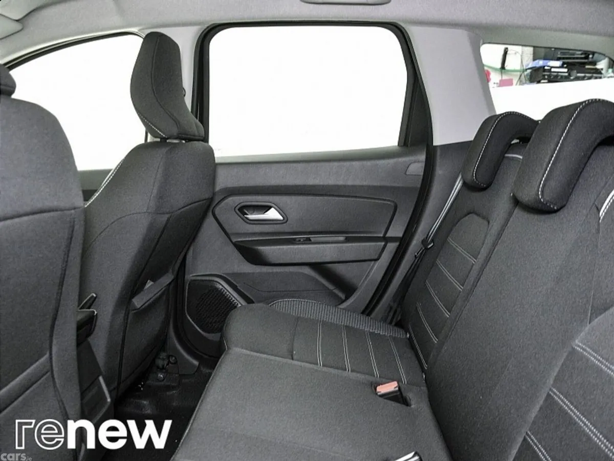 Dacia Duster SUV, Petrol, 2023, Grey