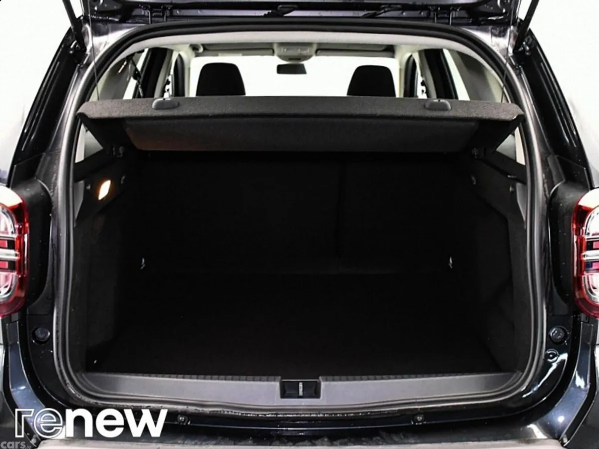 Dacia Duster SUV, Petrol, 2023, Grey
