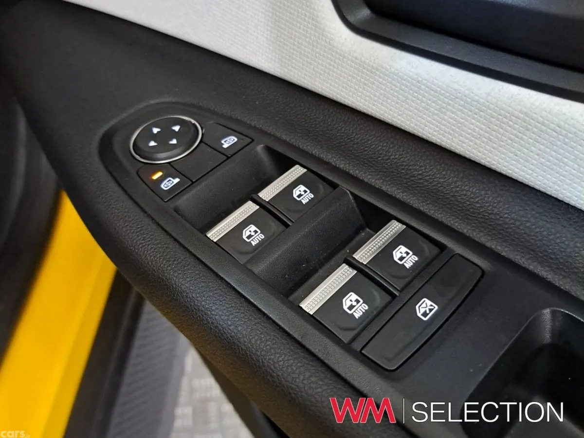 Renault 5 Hatchback, Electric, 2025, Yellow