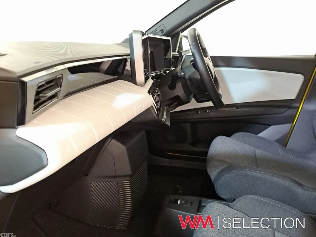 Renault 5 Hatchback, Electric, 2025, Yellow