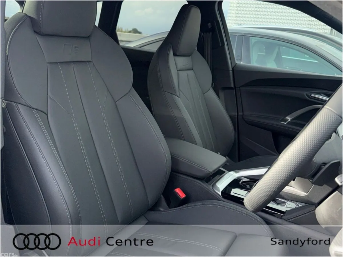 Audi Q5 SUV, Petrol Plug-in Hybrid, 2026, Black