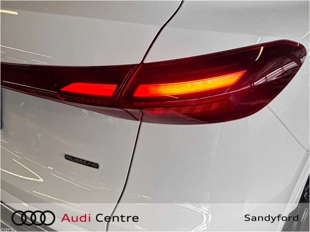 Audi Q5 Hatchback, Petrol Plug-in Hybrid, 2026, White