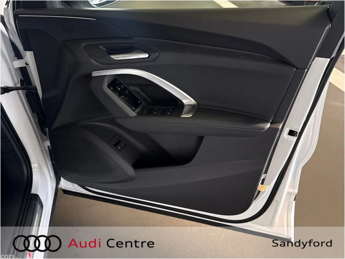 Audi Q5 Hatchback, Petrol Plug-in Hybrid, 2026, White