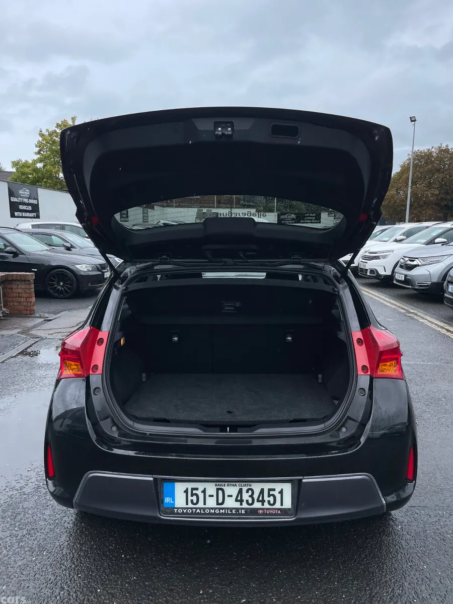 Toyota Auris Hatchback, Petrol Hybrid, 2015, Black