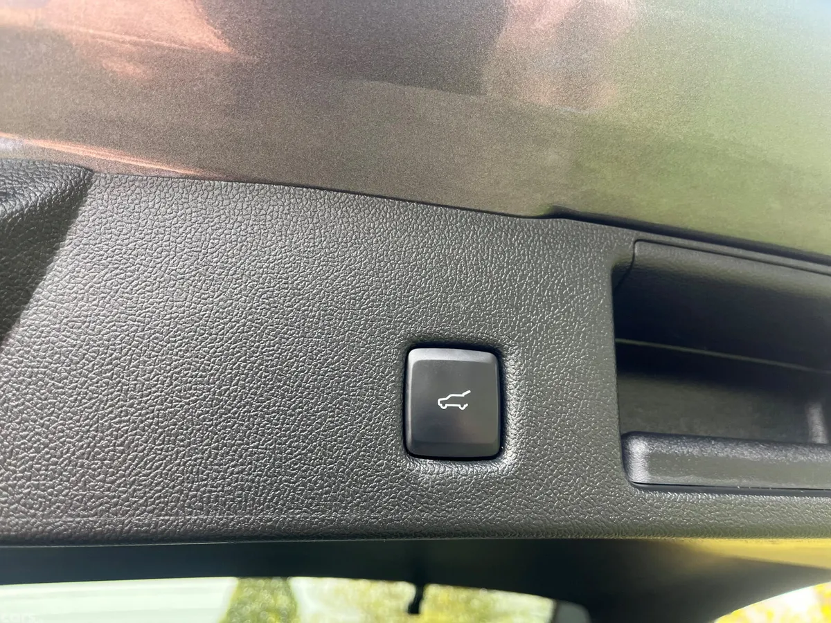 Ford Kuga SUV, Petrol Plug-in Hybrid, 2022, Grey