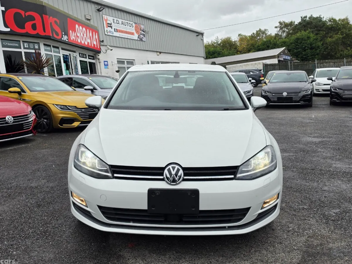 Volkswagen Golf Hatchback, Petrol, 2015, White