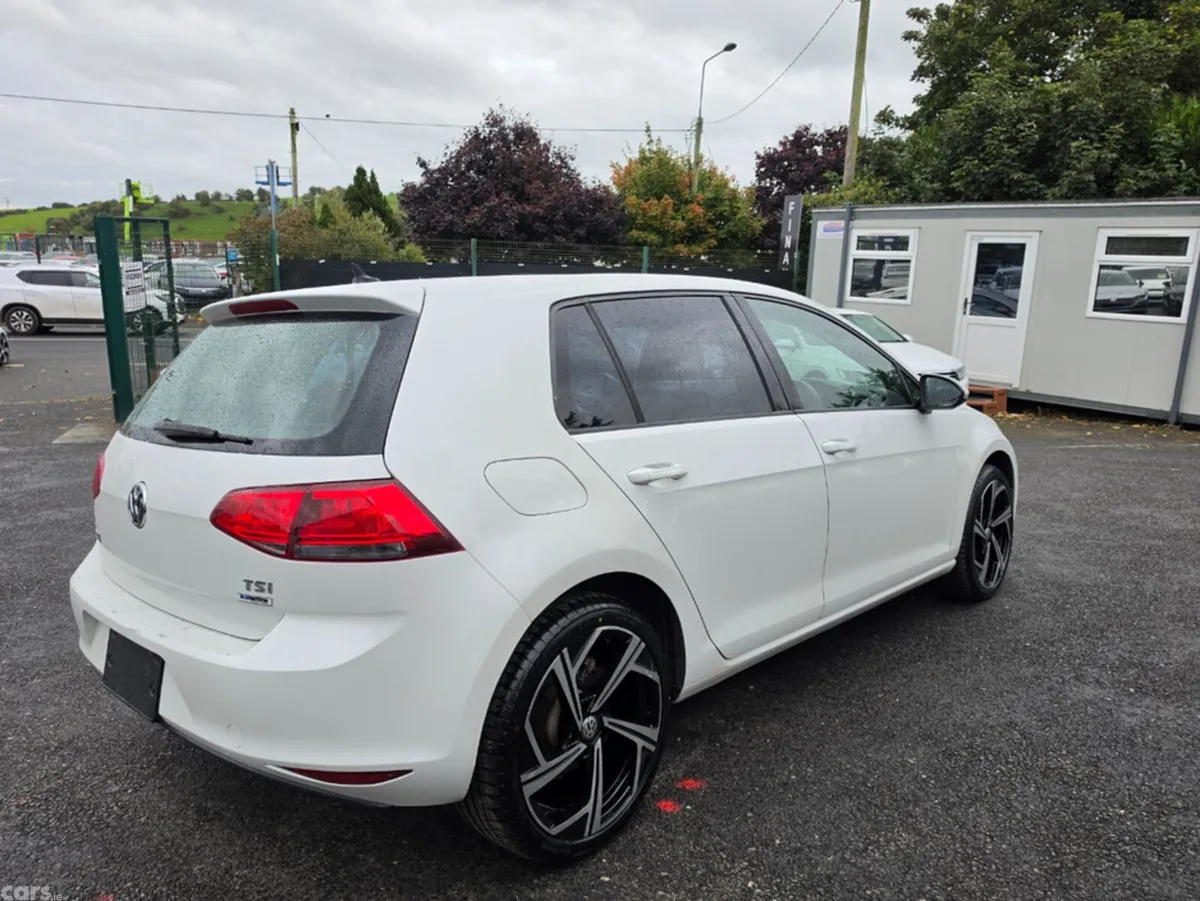 Volkswagen Golf Hatchback, Petrol, 2015, White